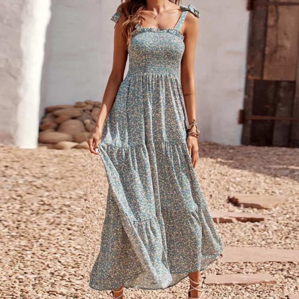 Womens SHEIN knot sleeve dress. Brand new!